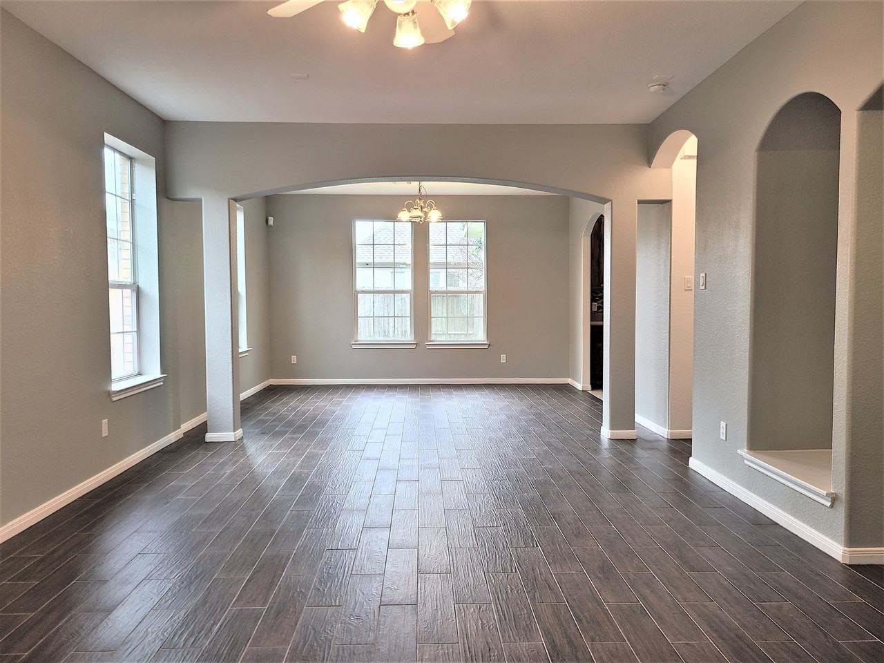 10026 Gil Jr Ln - Photo 3 of 14