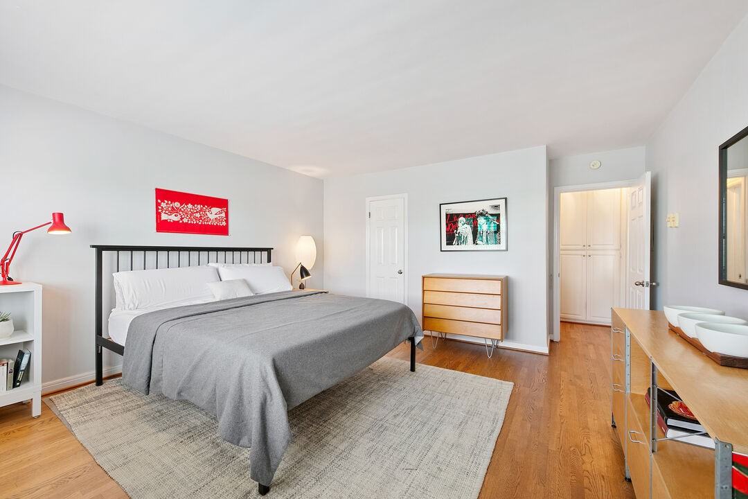 2002 4Th St - Photo 5 of 10