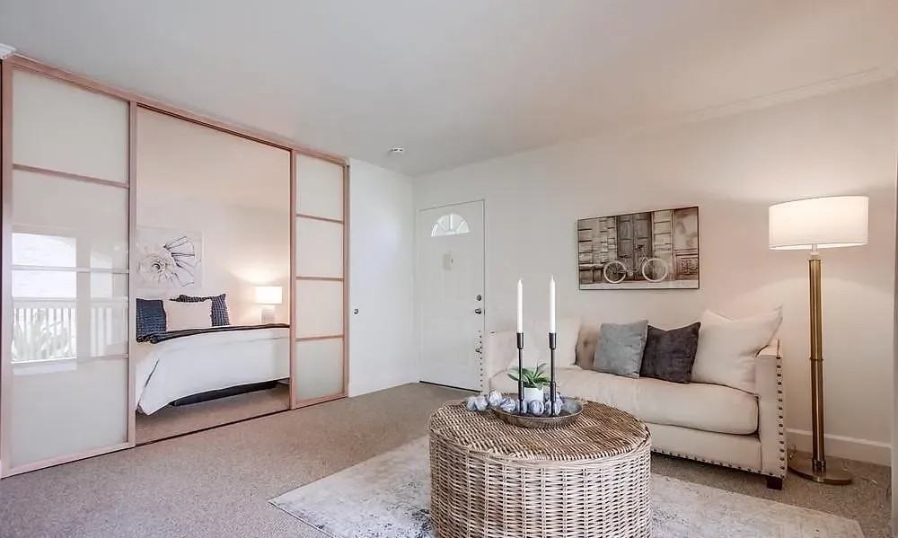 3136 Via Alicante - Photo 4 of 11