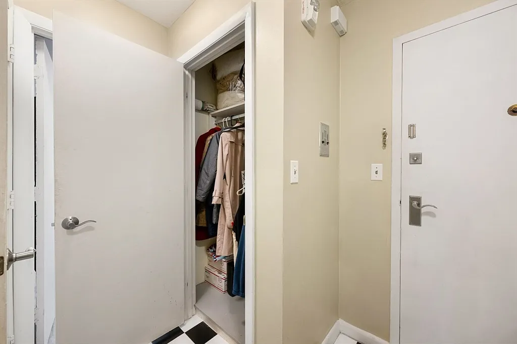 20 Hammond Pond Pkwy - Photo 2 of 14