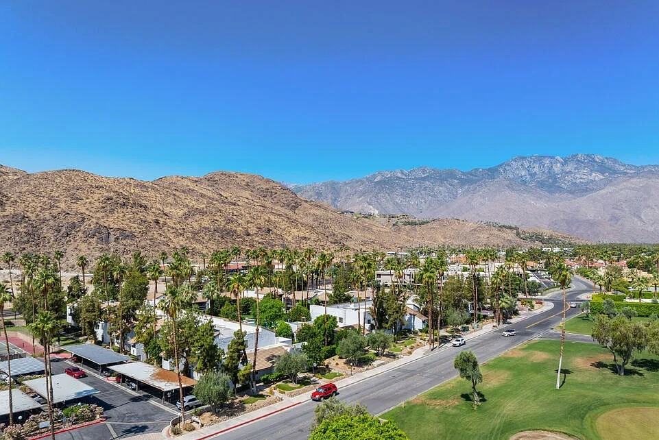 5175 E Waverly Dr - Photo 2 of 15