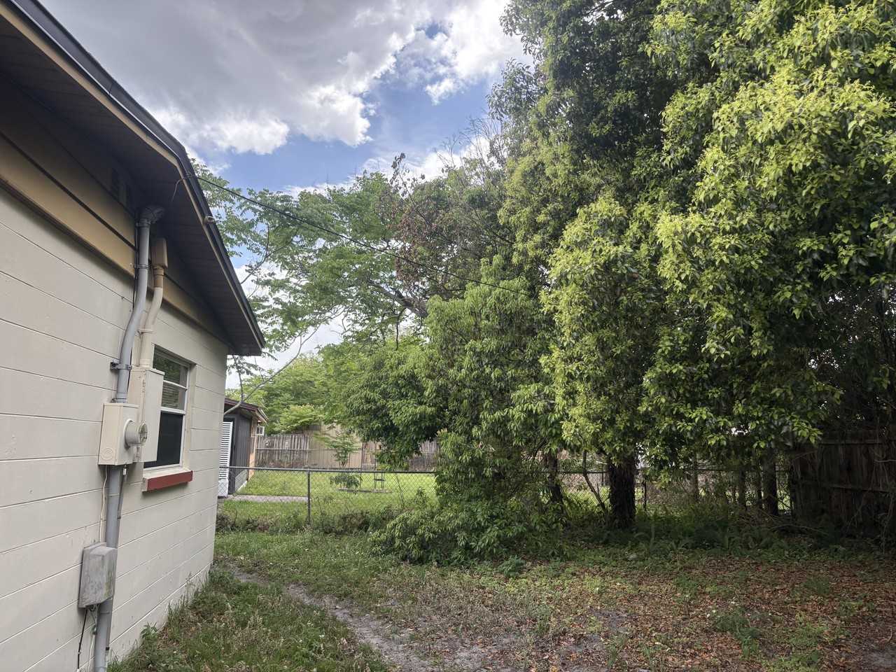 2810 Geoffrey Dr #NA - Photo 4 of 14