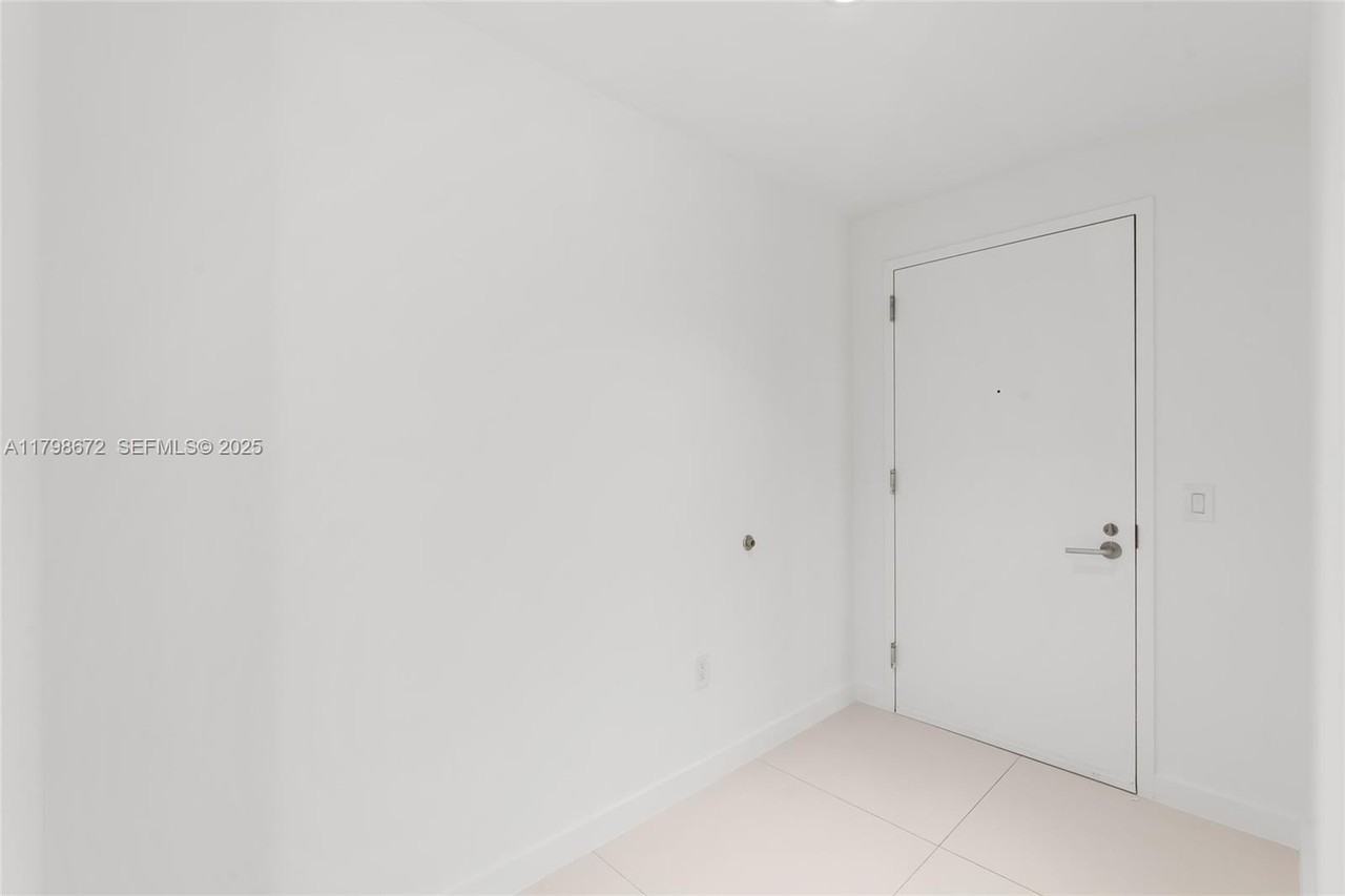 501 Northeast 31st Street #3806 - Photo 2 of 69