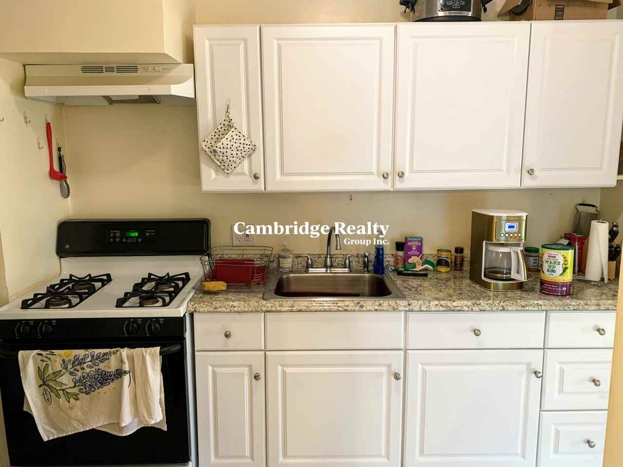 71 Craigie St #4 - Photo 4 of 16