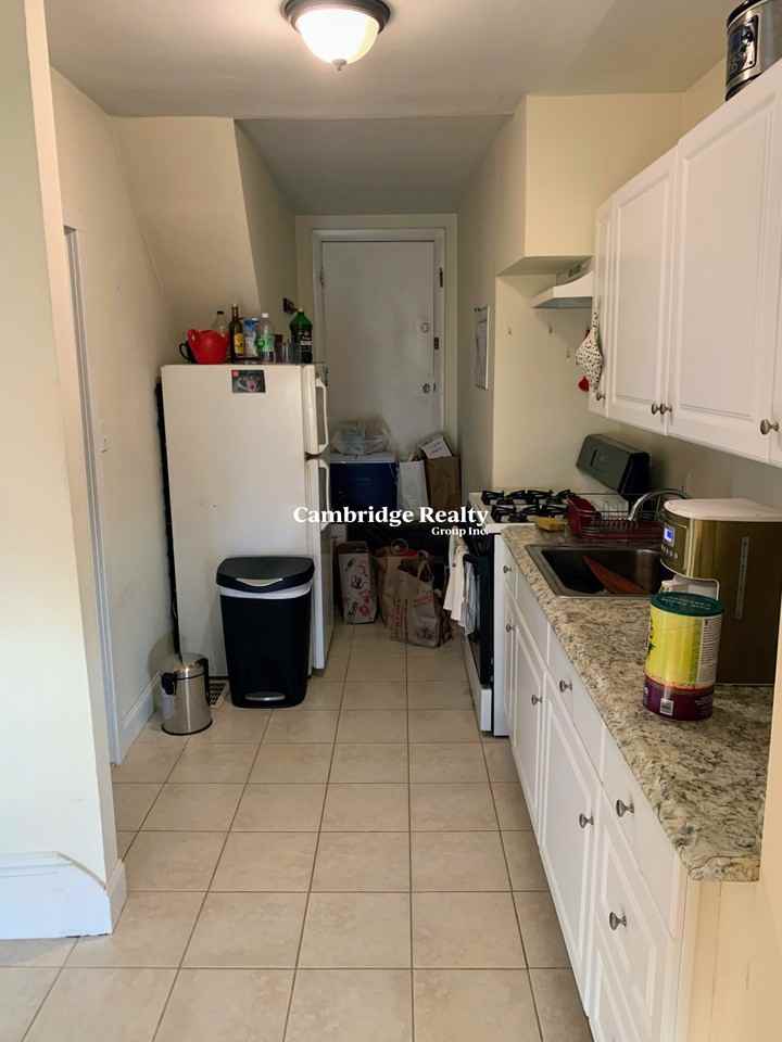 71 Craigie St #4 - Photo 6 of 16