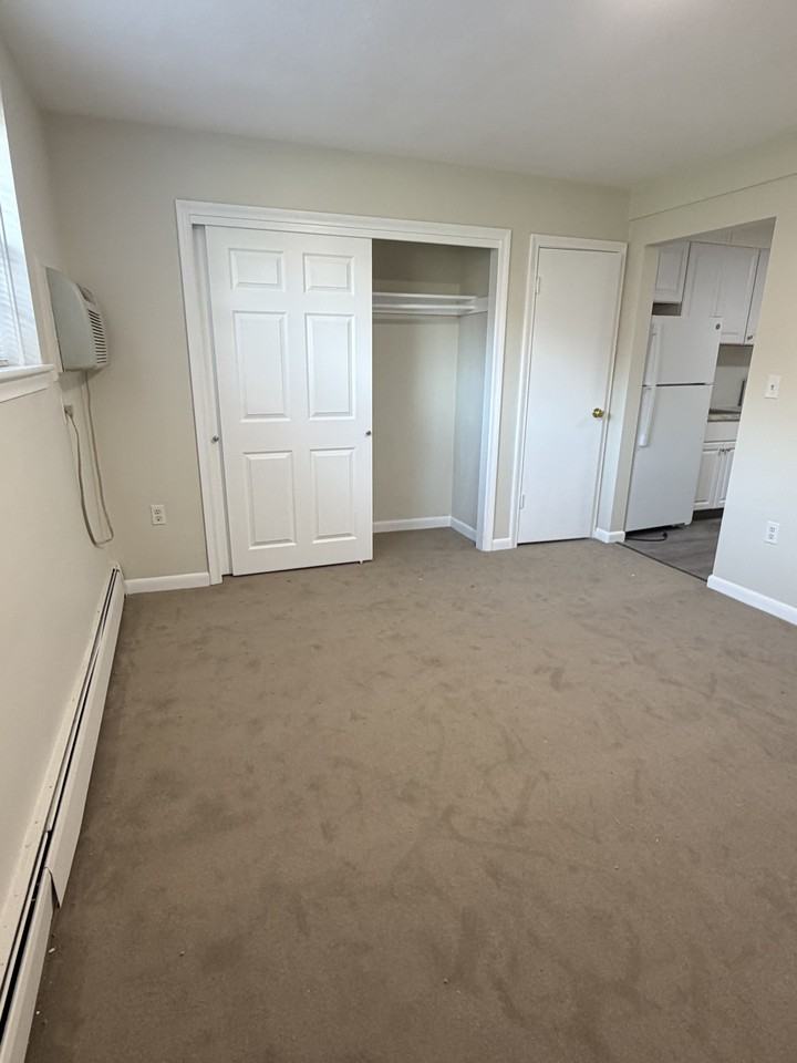 Gardner St #B7 - Photo 3 of 5
