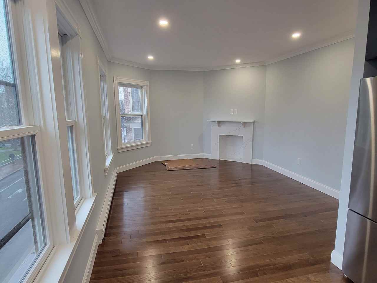 Jfk St #6 - Photo 2 of 15
