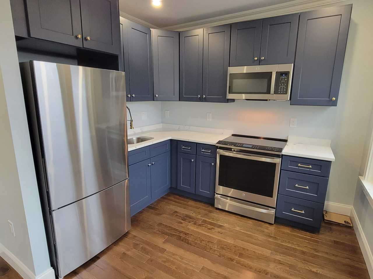 Jfk St #6 - Photo 3 of 15