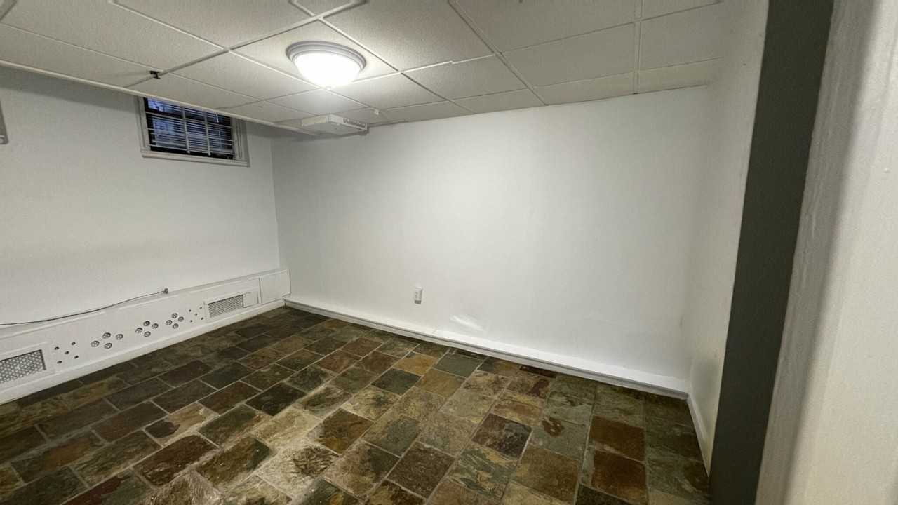 238 Hemenway St #B6 - Photo 4 of 12