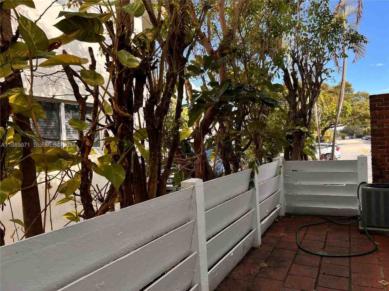 3130 South Le Jeune Road #3132 - Photo 5 of 29