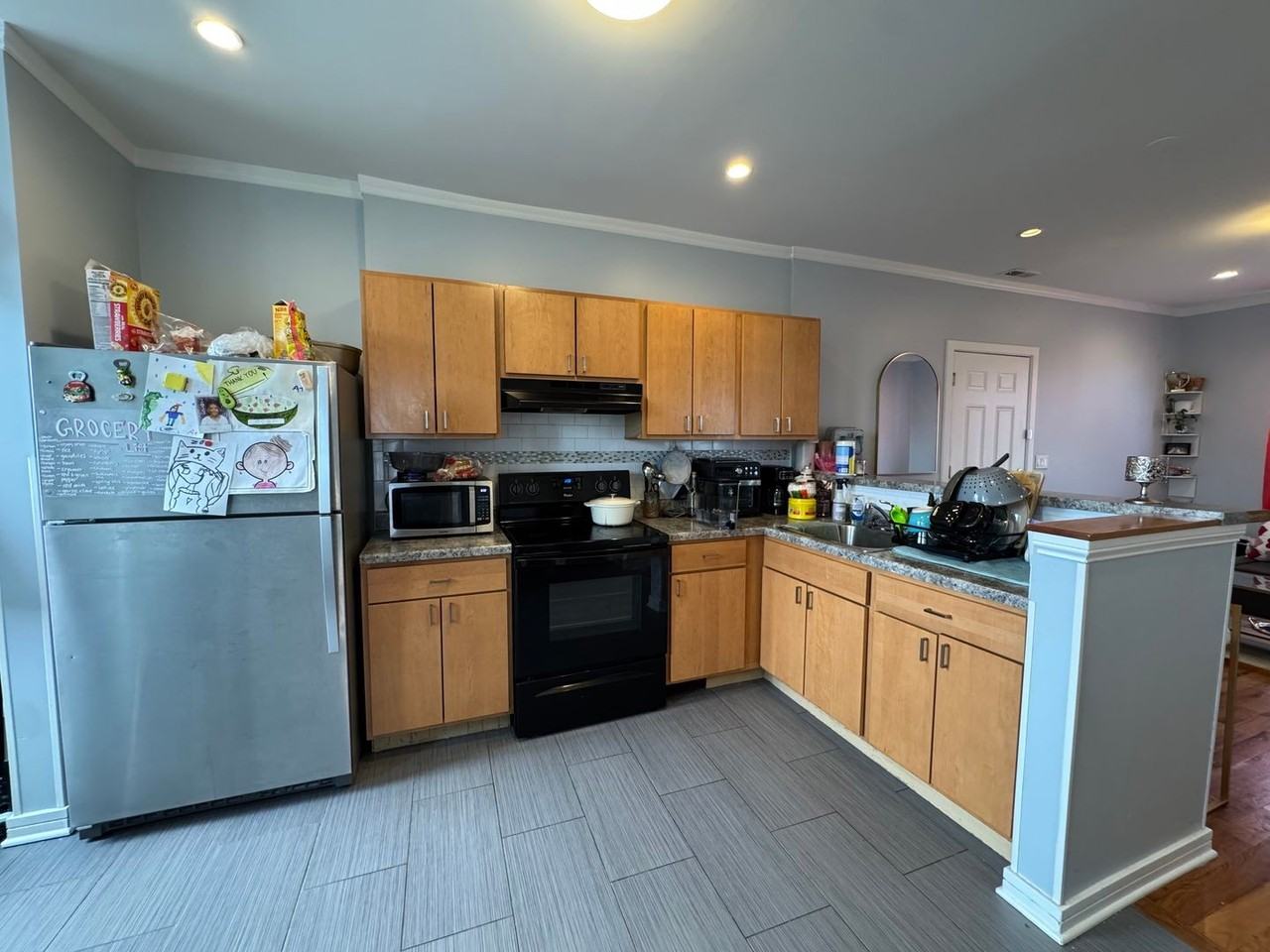 N Keeler Ave #2E - Photo 3 of 9