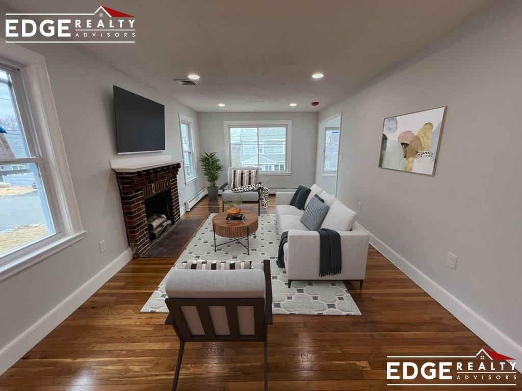 34 Crawford Rd - Photo 3 of 10