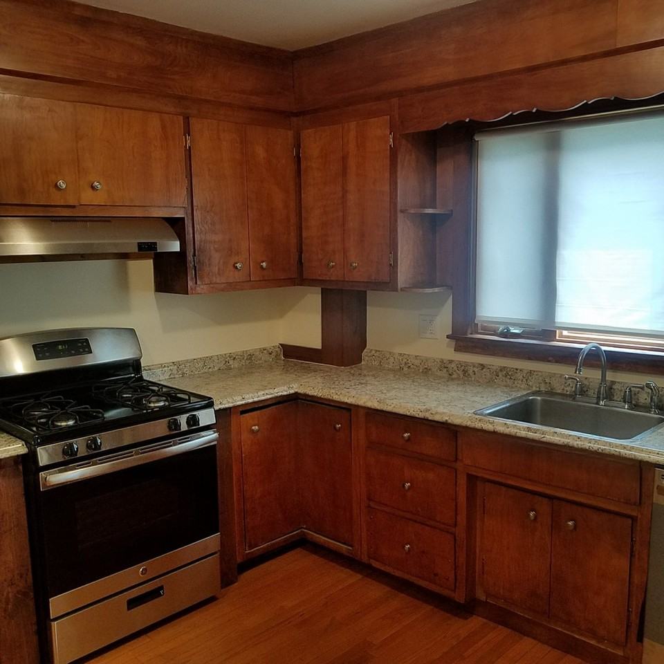 396 Mount Auburn St #396 - Photo 4 of 11