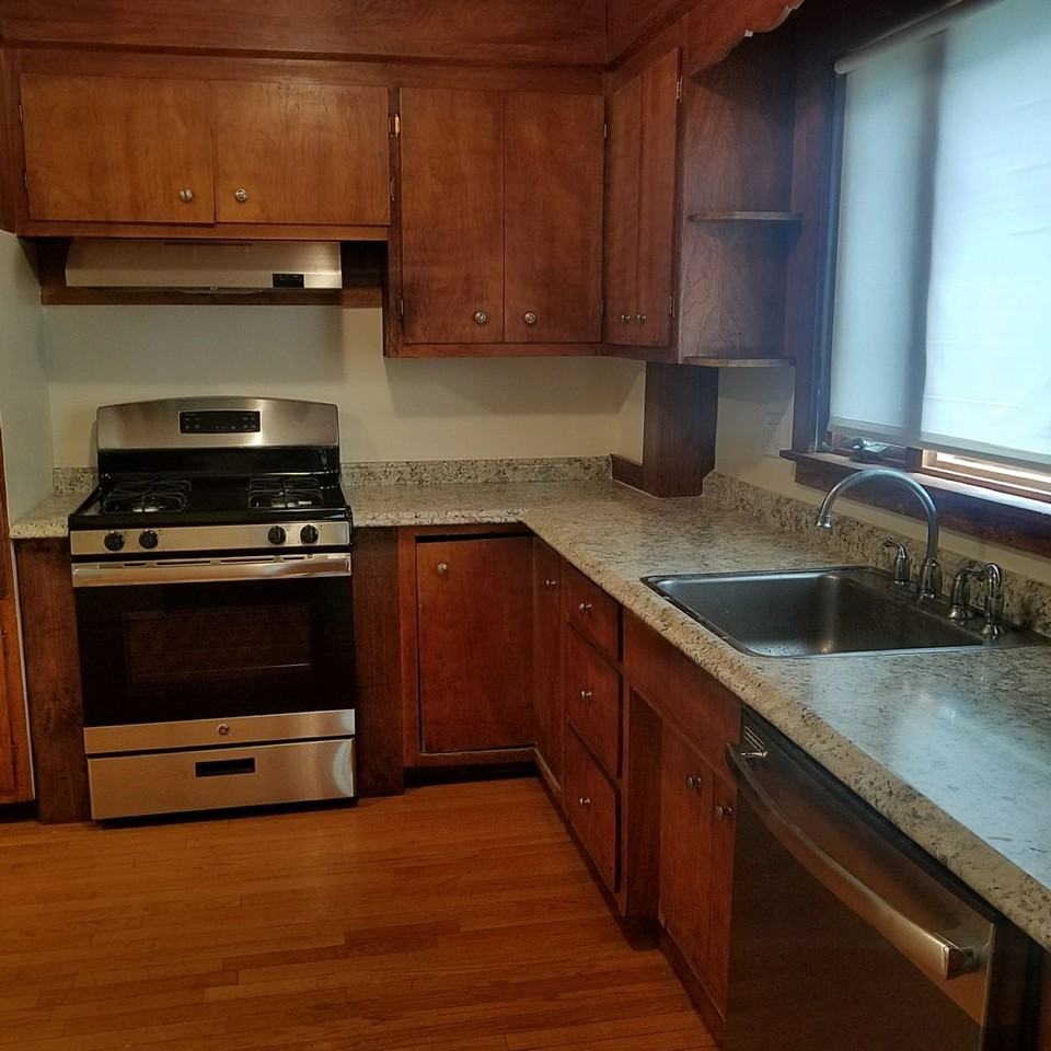 396 Mount Auburn St #396 - Photo 5 of 11