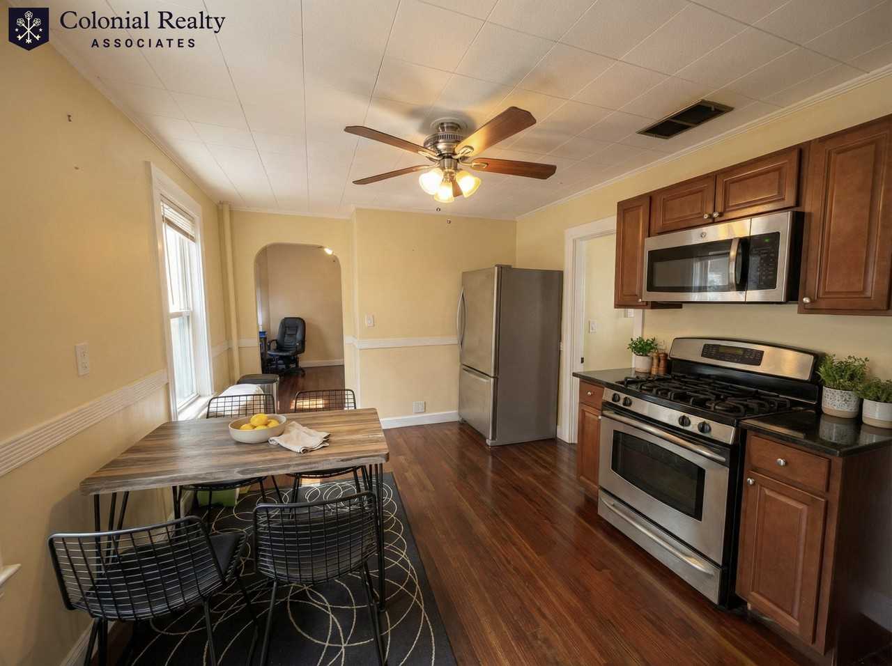 21 Chandler St #2 - Photo 3 of 10