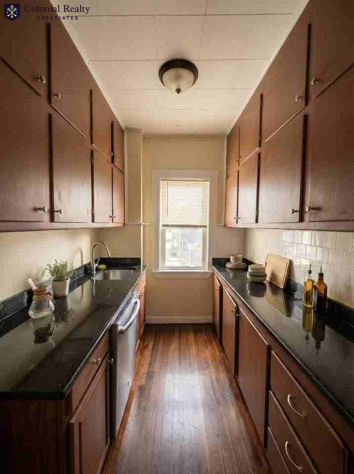 21 Chandler St #2 - Photo 7 of 10