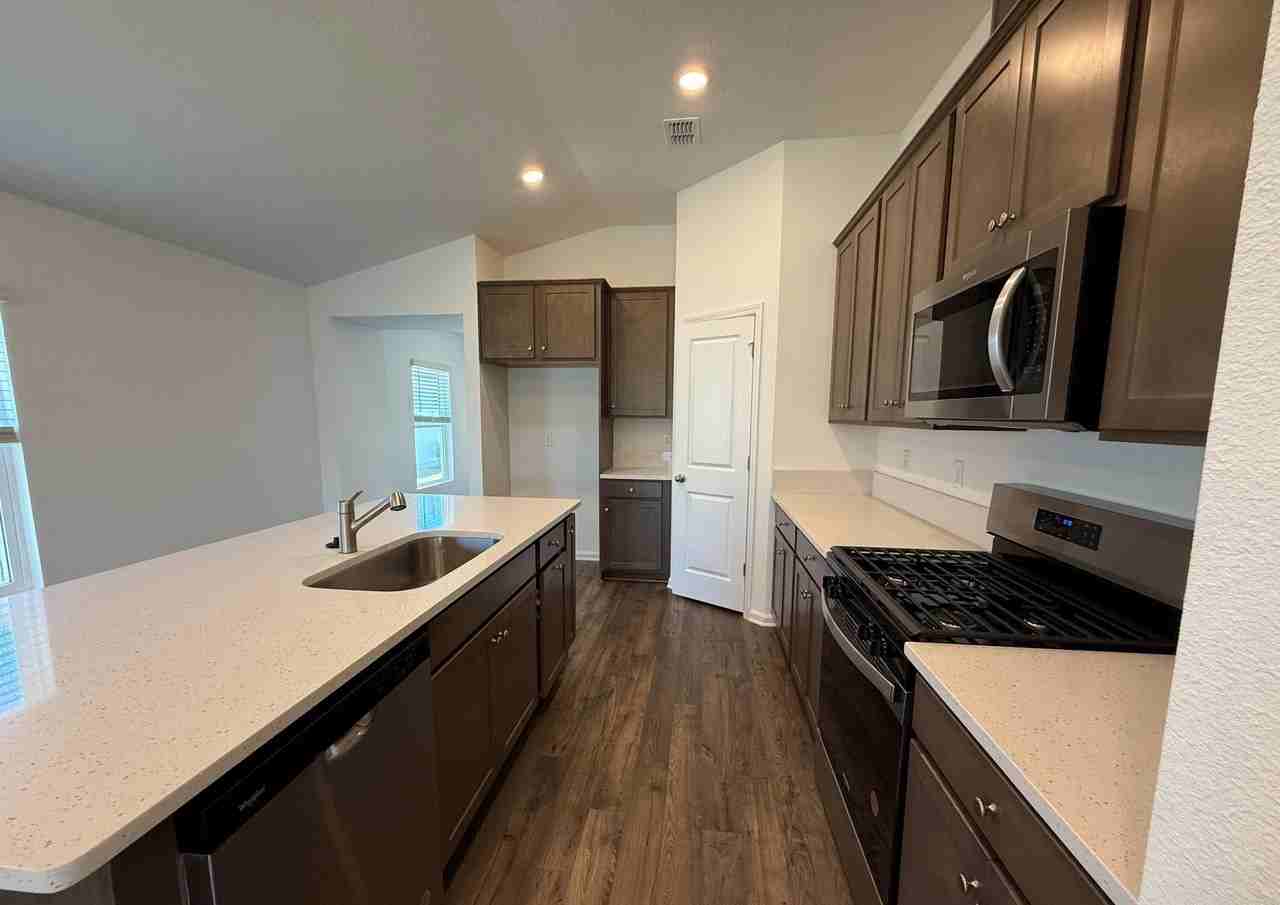 1608 Trainors Way #NA - Photo 7 of 20