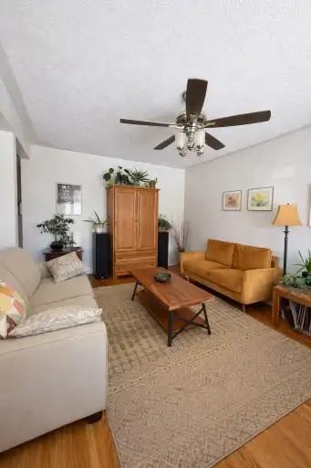 184 Dumble Ave - Photo 3 of 23