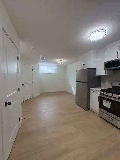 9844 155 St Nw #9844B - Photo 6 of 13