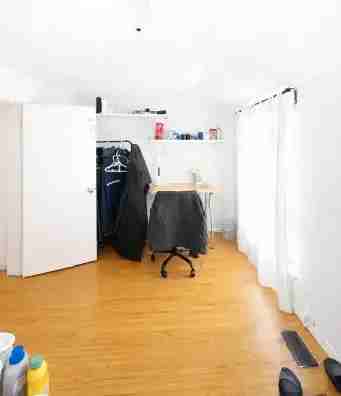 207 University Ave - Photo 5 of 7