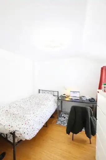 207 University Ave - Photo 6 of 7