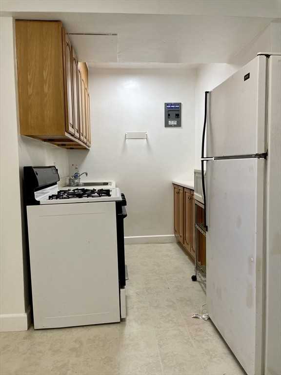 76 Euston Rd #4A - Photo 5 of 7