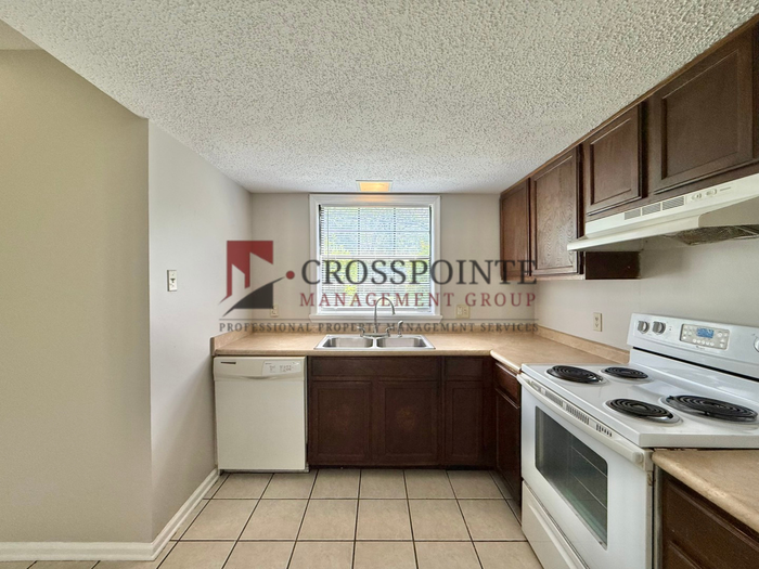 2518 Delmar Dr #2518 - Photo 6 of 17