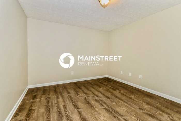 2913 Dumesnil St #2 - Photo 6 of 15