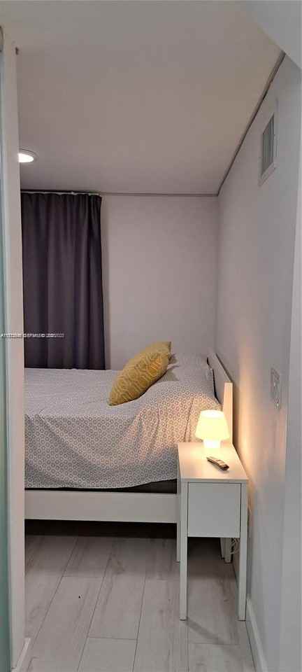 846 Michigan Avenue #101 - Photo 3 of 41