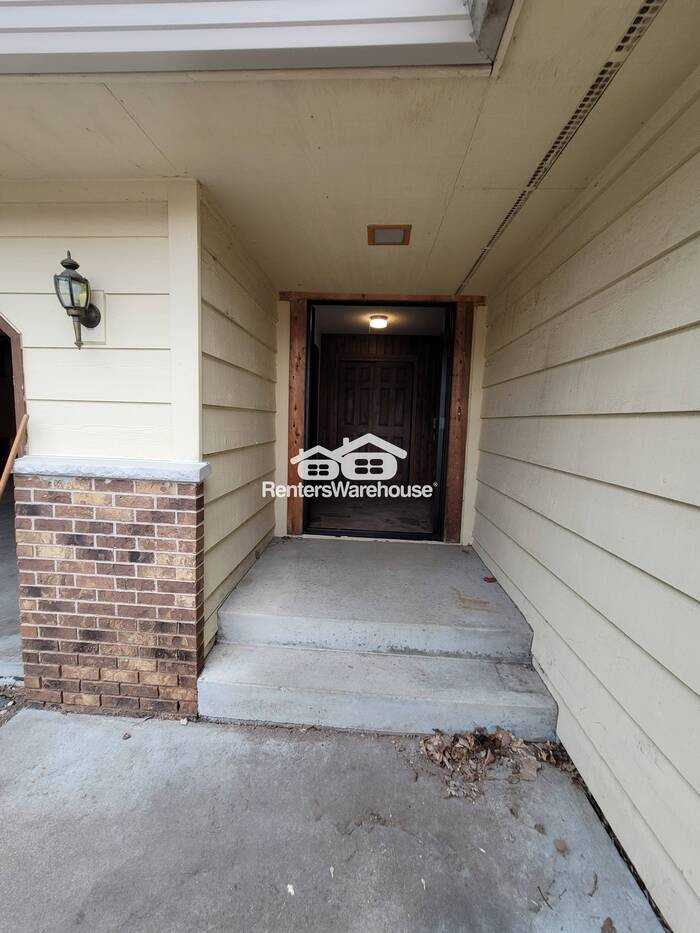 18705 Partridge Cir - Photo 2 of 40