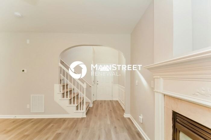 1 Moonstone Ct - Photo 4 of 17