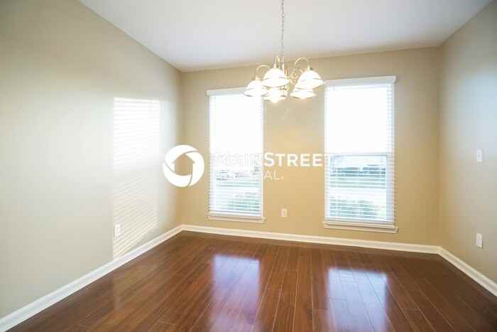 4296 Brackenwood Dr - Photo 4 of 15