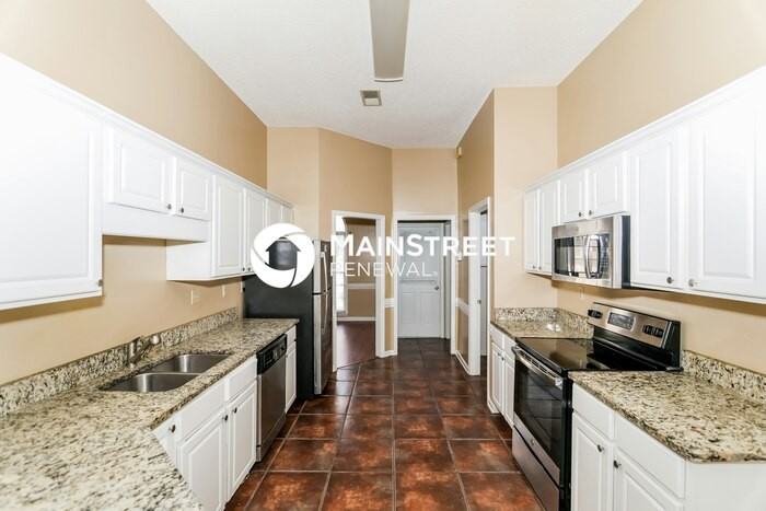 2417 Carrol Ridge Ln - Photo 5 of 15