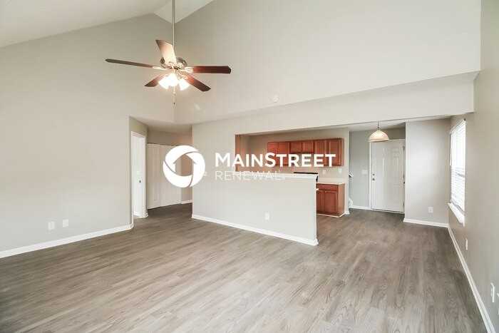 3524 Devon Chase Rd - Photo 6 of 17