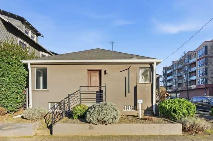 1607 Ne 16th Ave - Photo 4 of 28