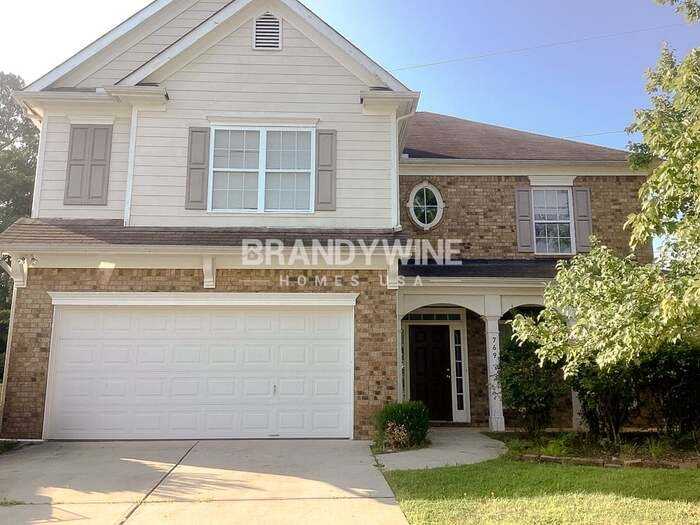 769 Lavender Ln - Photo 2 of 17