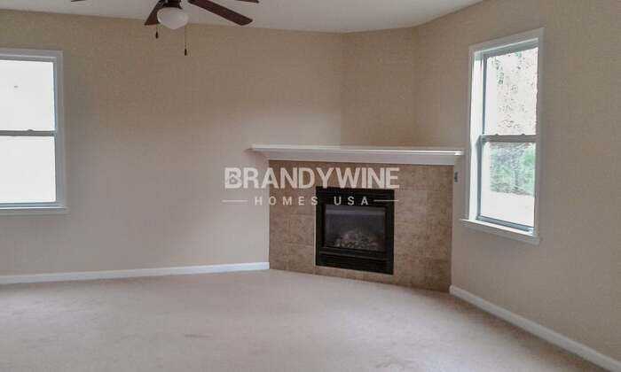 769 Lavender Ln - Photo 4 of 17