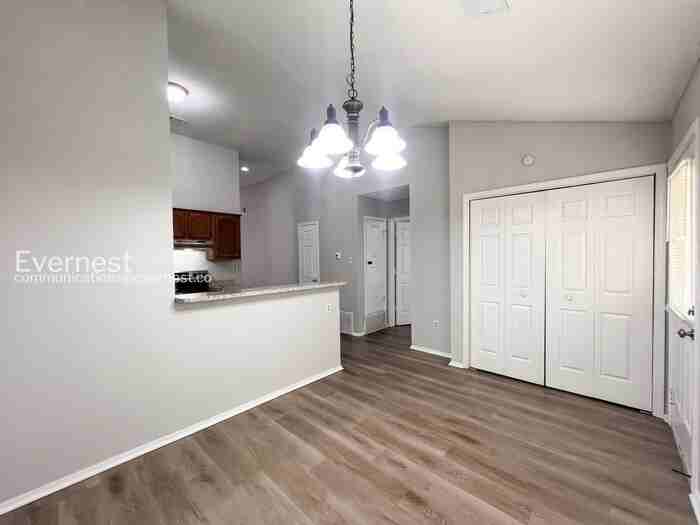 1208 We Ross Pkwy W - Photo 4 of 23