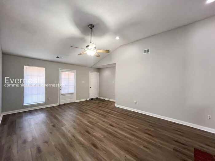 1208 We Ross Pkwy W - Photo 7 of 23