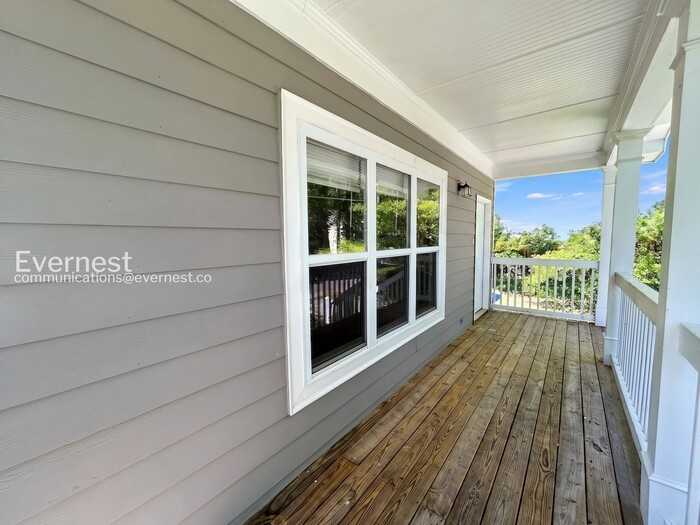 838 Ridge Ave Nw - Photo 3 of 22