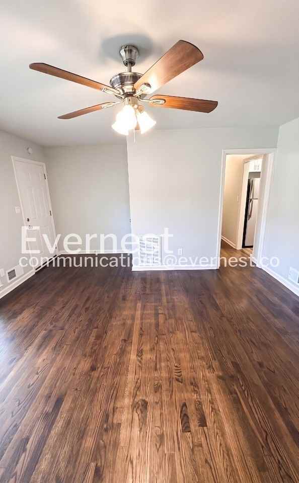 735 Hillcrest Dr - Photo 6 of 26