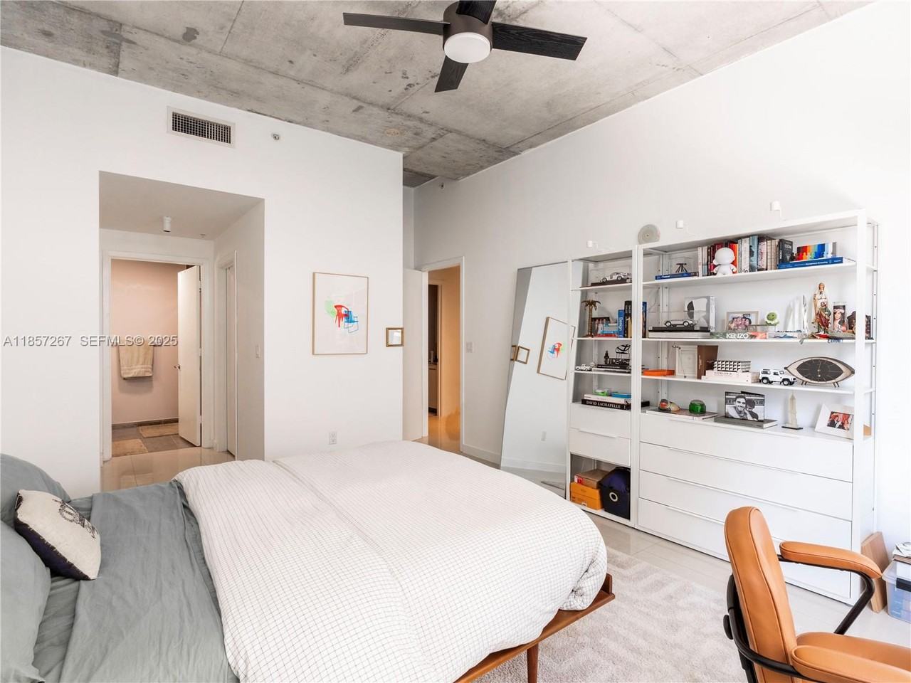 3449 Northeast 1st Avenue #L36 - Photo 2 of 31