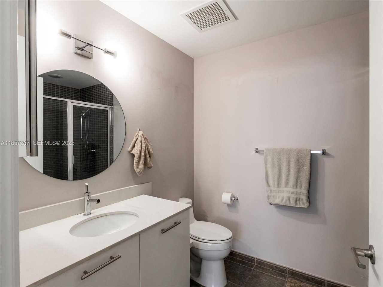 3449 Northeast 1st Avenue #L36 - Photo 4 of 31