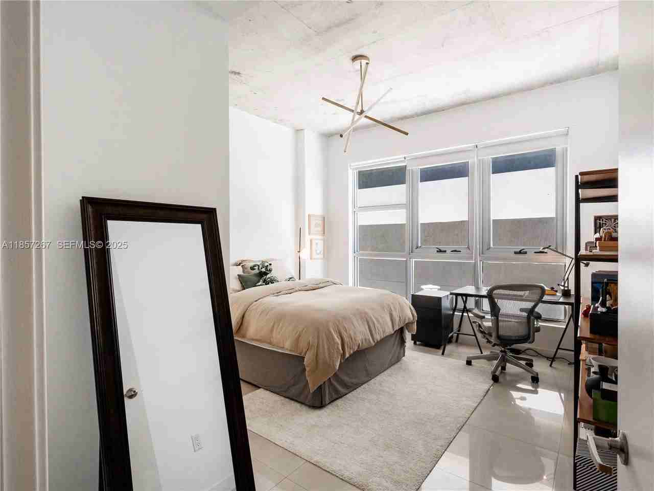 3449 Northeast 1st Avenue #L36 - Photo 7 of 31