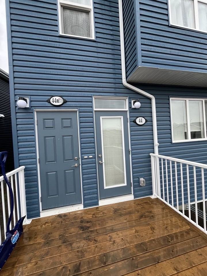 44R Seton Row Se - Photo 4 of 28