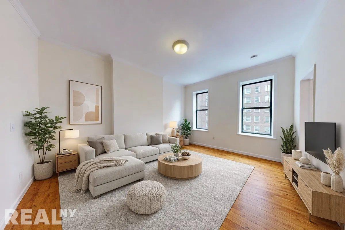 E 38th St #5A - Photo 2 of 6