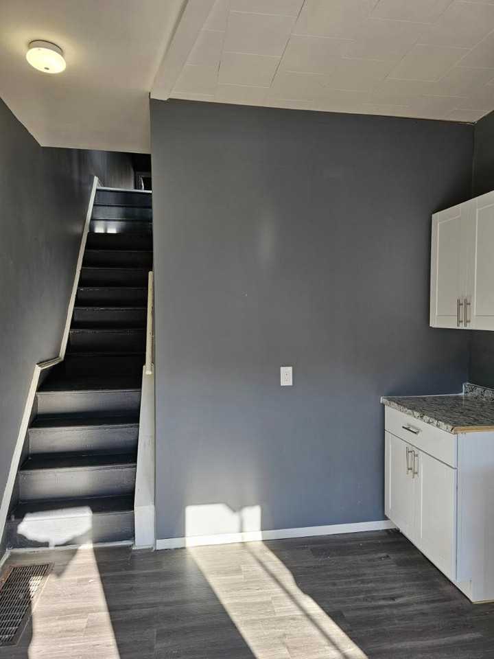 133 N 54th St - Photo 3 of 5