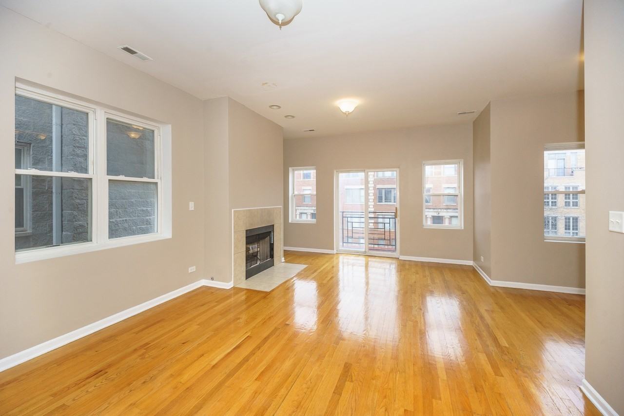 4433 S Calumet Ave - Photo 7 of 13