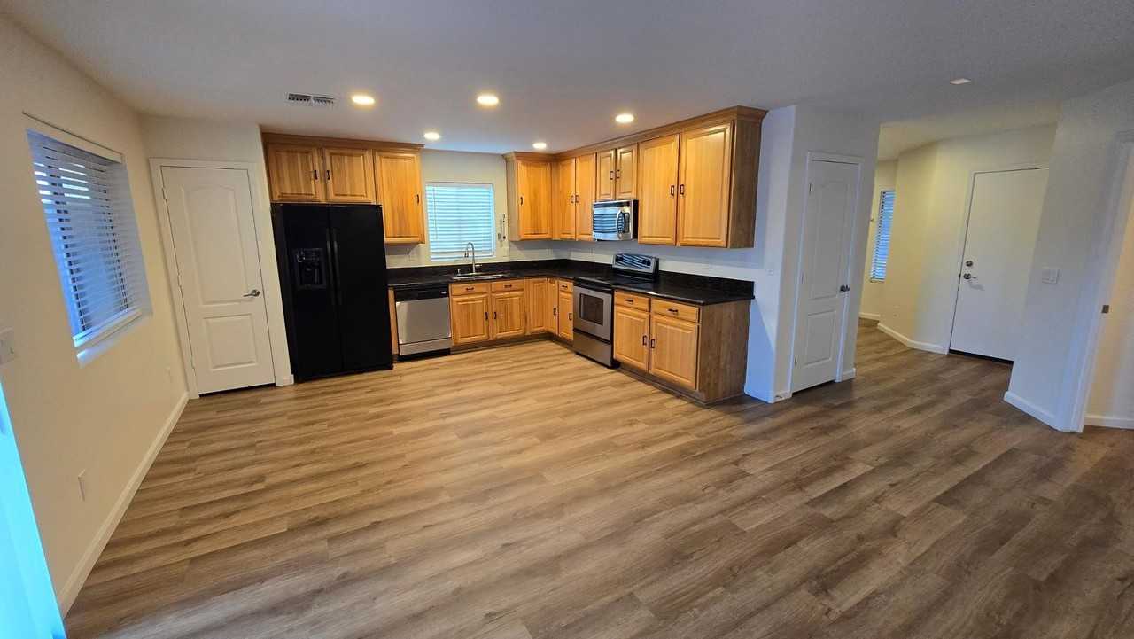 11439 W Ashley Chantil Dr - Photo 3 of 31