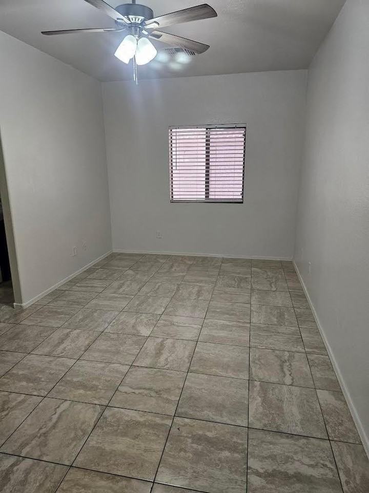 814 W Cholla St - Photo 7 of 14